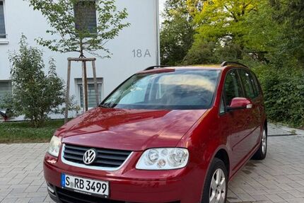 VW Touran 168.000 km 2.899 &euro; Stuttgart 70435