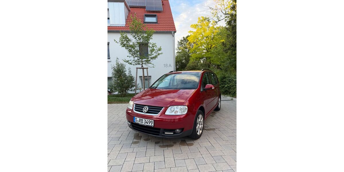 VW Touran 168.000 km 2.899 &euro; Stuttgart 70435