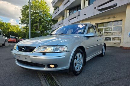 Opel Vectra 89.816 km 1.600 &euro; Fellbach 70736