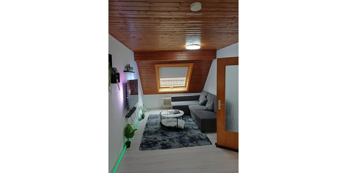 Dachgeschoßwohnung Stuttgart Neuwirtshaus - 2 Zimmer, 44 m&sup2;, 540&euro; | Angebot:25968276