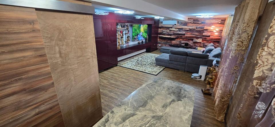 Einfamilienhaus Leingarten - 6 Zimmer, 458 m&sup2;, 890.000&euro; | Angebot:27166179