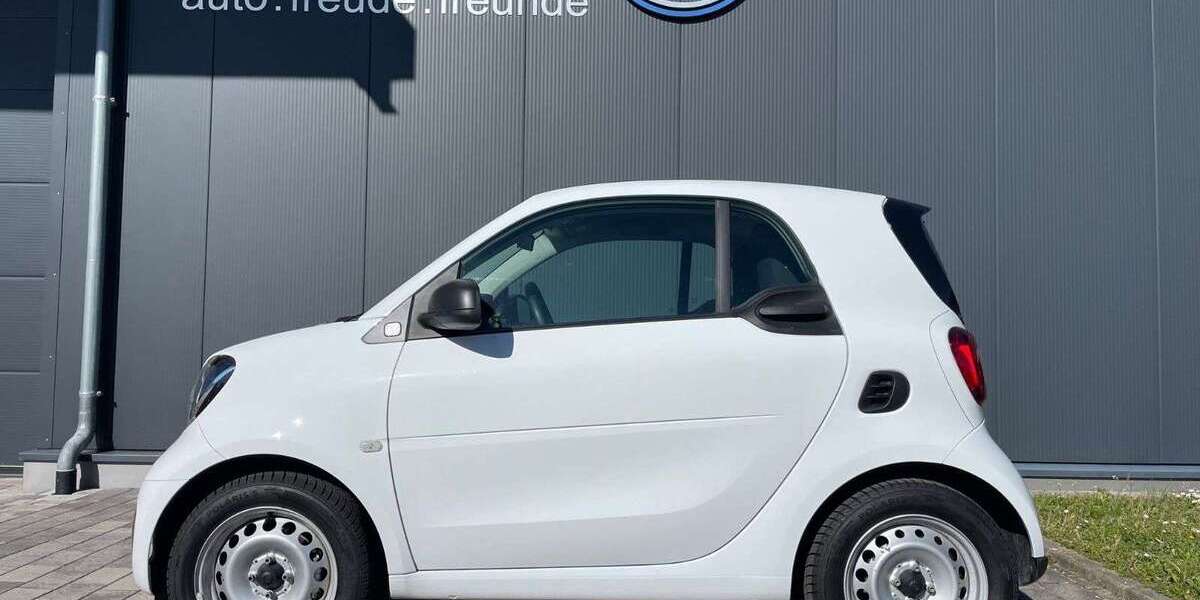 Smart forTwo 3.980 km 11.890 &euro; Steinheim 71711