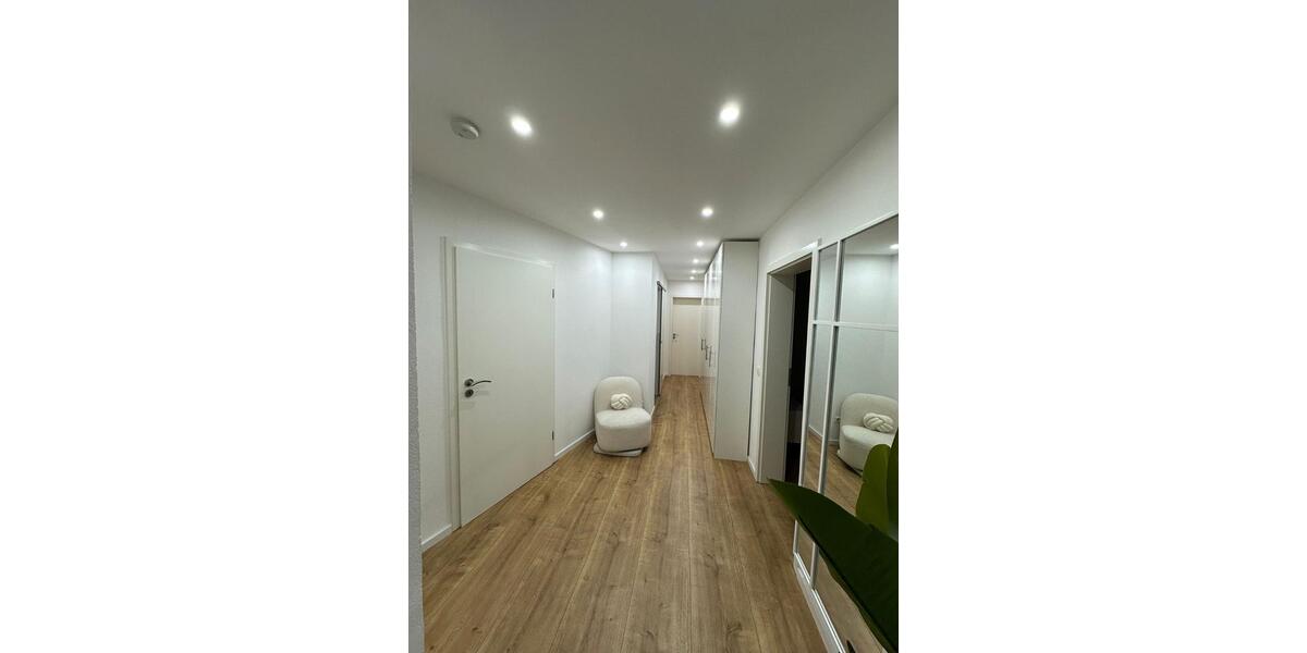Etagenwohnung Esslingen am Neckar Brühl - 4 Zimmer, 104 m&sup2;, 395.000&euro; | Angebot:26567392