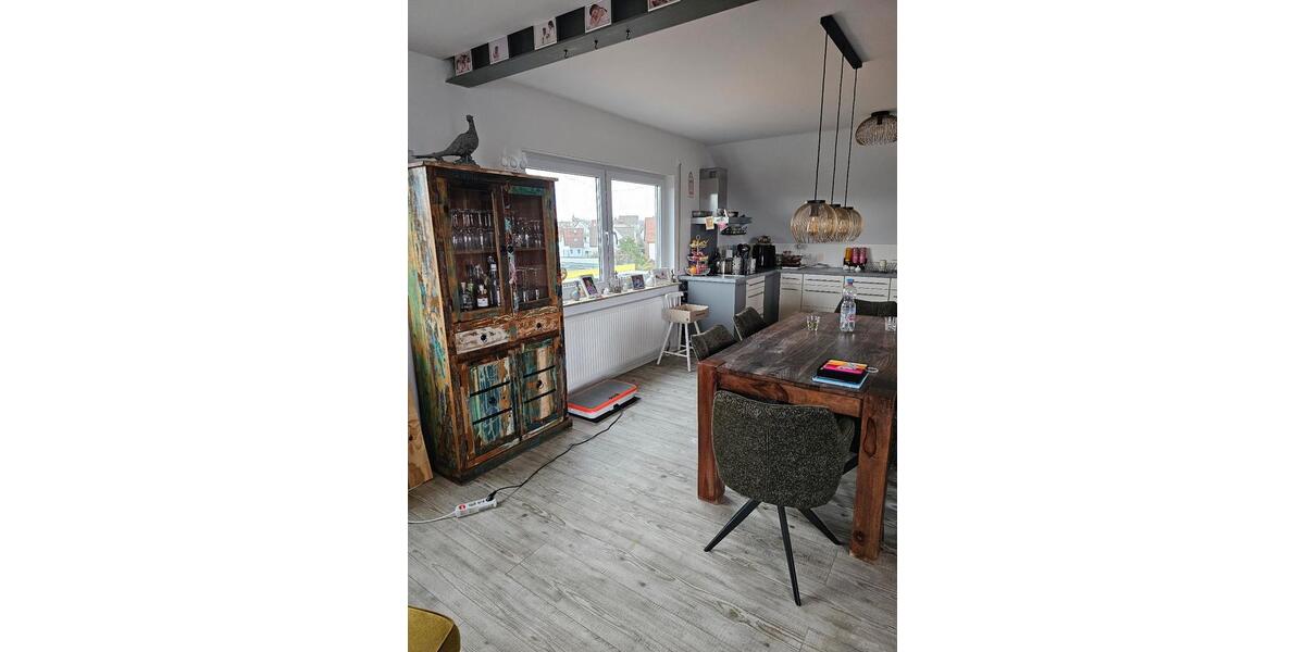 Maisonettenwohnung Ludwigsburg Oßweil - 5 Zimmer, 168 m&sup2;, 1.900&euro; | Angebot:26164663
