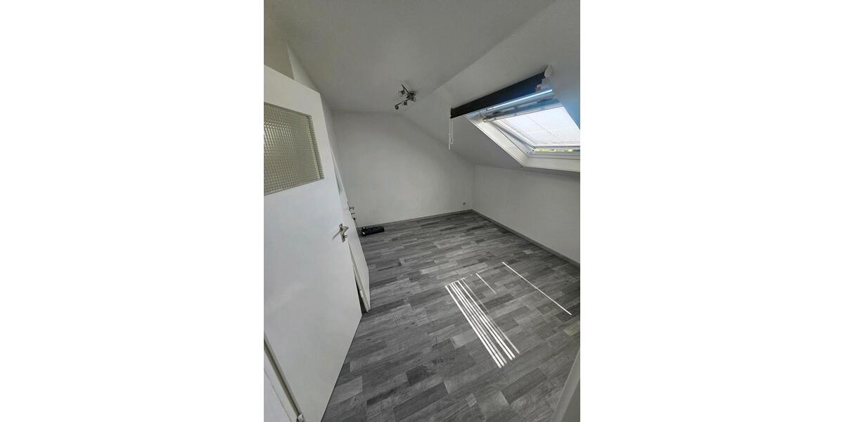 Dachgeschoßwohnung Waiblingen - 2 Zimmer, 47 m&sup2;, 900&euro; | Angebot:27591574