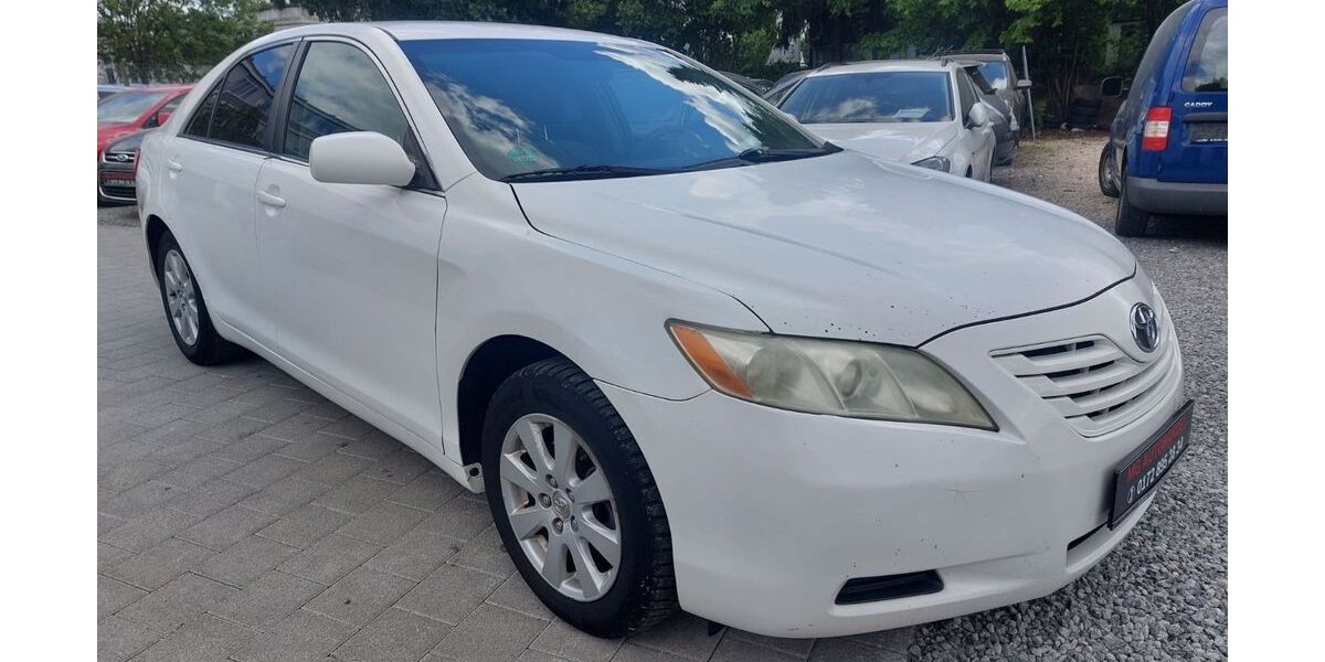Toyota Camry 180.392 km 3.999 &euro; Fellbach 70736