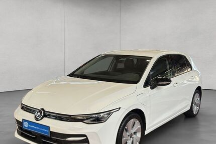 VW Golf 7.857 km 32.890 &euro; Filderstadt 70794