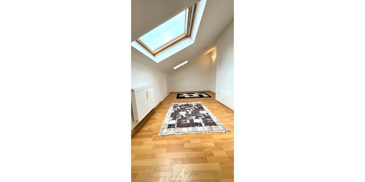 Dachgeschoßwohnung Kornwestheim - 2 Zimmer, 42 m&sup2;, 740&euro; | Angebot:25932433