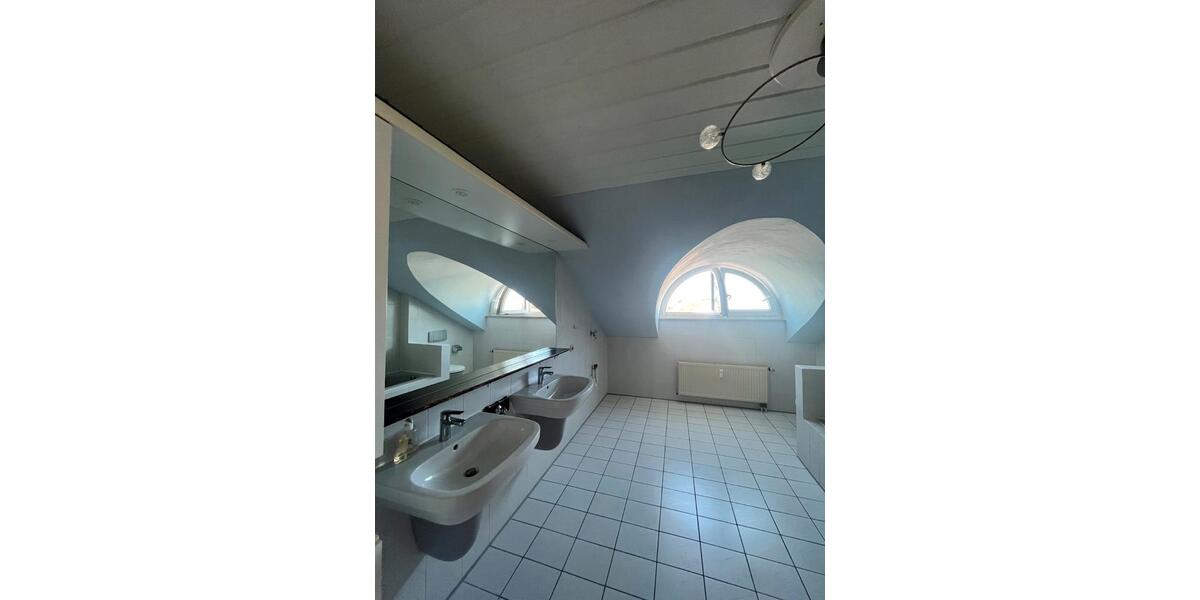 Dachgeschoßwohnung Waiblingen Bittenfeld - 4 Zimmer, 90 m&sup2;, 1.300&euro; | Angebot:26248491