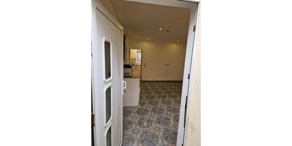 Erdgeschoßwohnung Weinstadt - 1 Zimmer, 30 m&sup2;, 690&euro; | Angebot:26256410