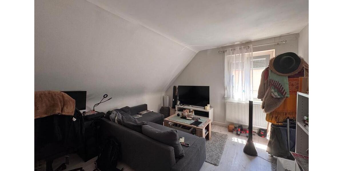 Dachgeschoßwohnung Stuttgart Bad Cannstatt - 3 Zimmer, 50 m&sup2;, 760&euro; | Angebot:27597239