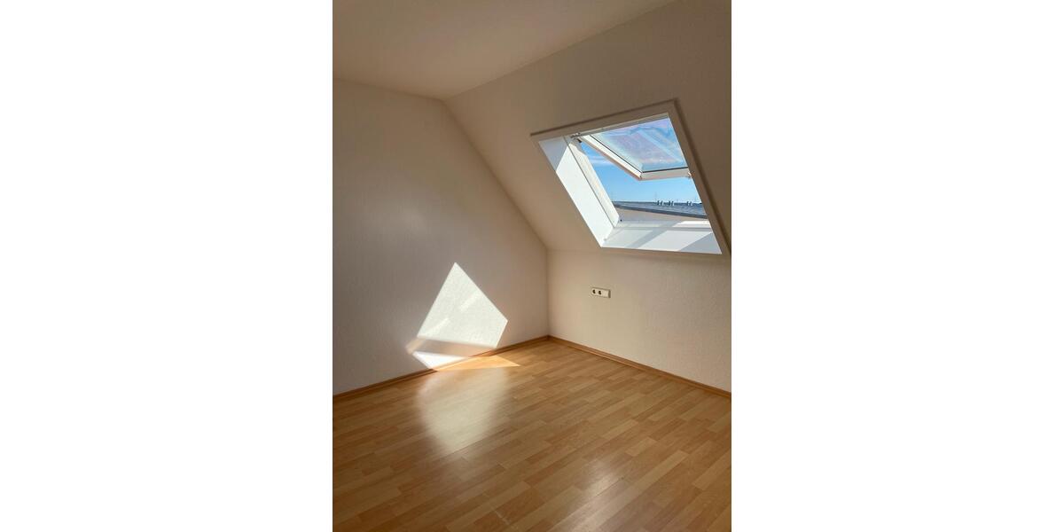 Dachgeschoßwohnung Pleidelsheim - 2 Zimmer, 56 m&sup2;, 850&euro; | Angebot:26247558