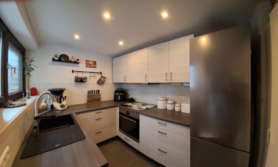 Erdgeschoßwohnung Esslingen am Neckar Brühl - 4 Zimmer, 94 m&sup2;, 440.000&euro; | Angebot:25051806