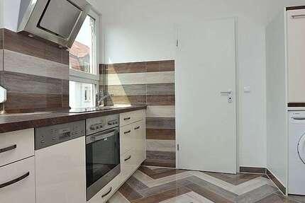 Wohnung Stuttgart Zuffenhausen - 1 Zimmer, 30 m&sup2;, 1.090&euro; | Angebot:25323771