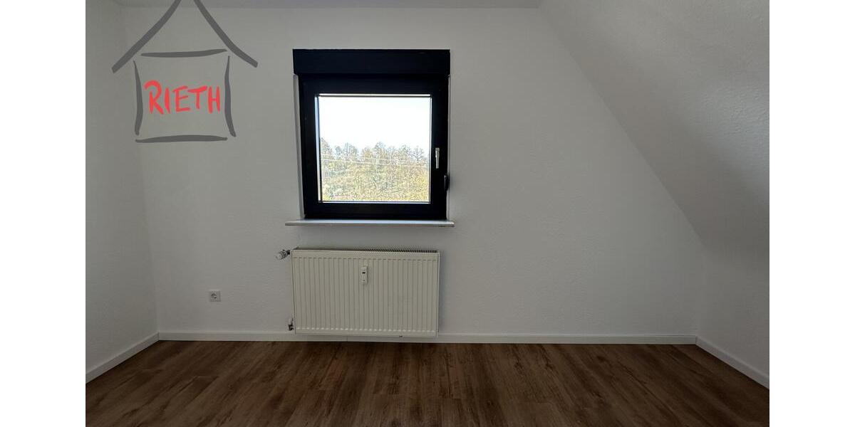 Dachgeschoßwohnung Remseck am Neckar - 3 Zimmer, 60 m&sup2;, 700&euro; | Angebot:25839320