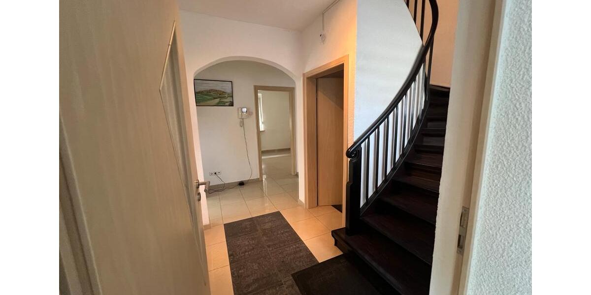 Einfamilienhaus Heilbronn Böckingen - 8 Zimmer, 170 m&sup2;, 468.000&euro; | Angebot:27158339