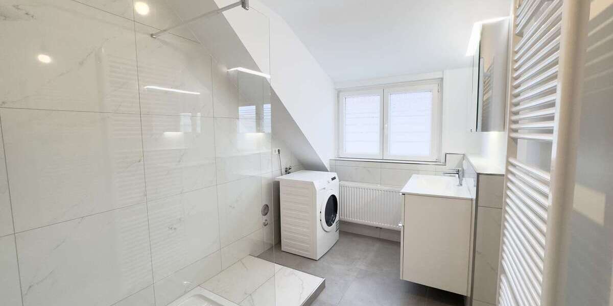 Etagenwohnung Stuttgart Bad Cannstatt - 3 Zimmer, 75 m&sup2;, 1.200&euro; | Angebot:25655972