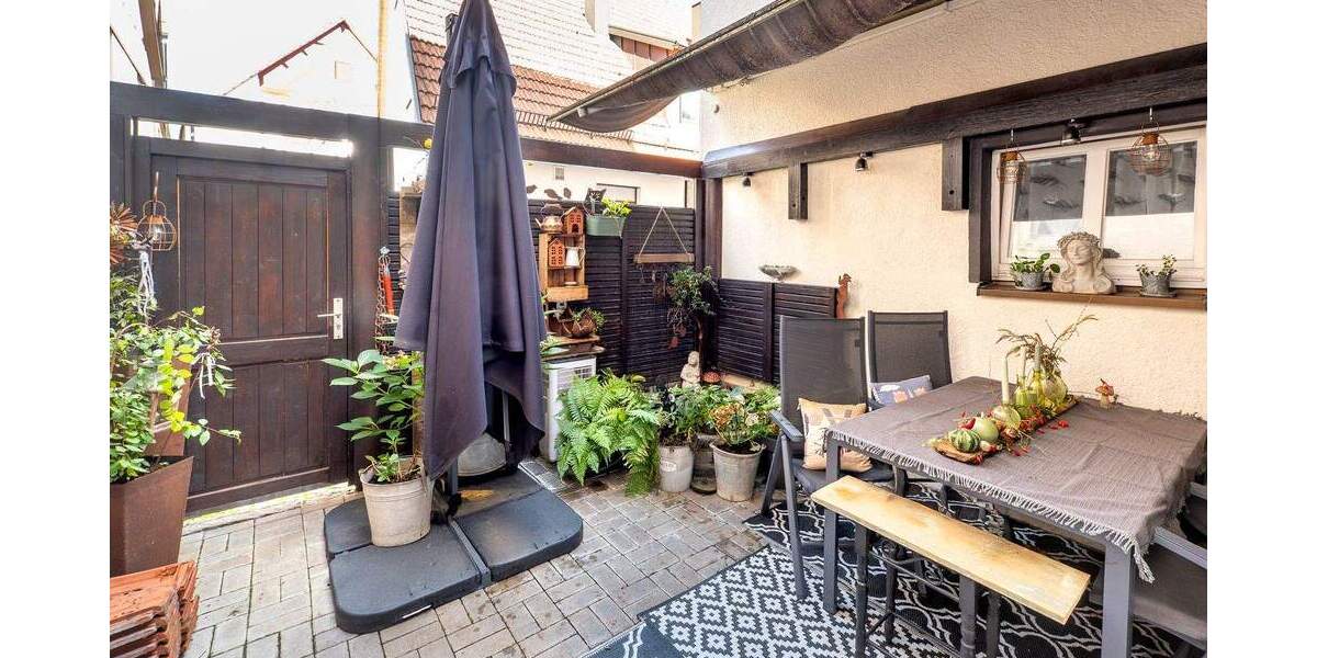 Mehrfamilienhaus, Wohnhaus Marbach am Neckar Marbach - 9 Zimmer, 221 m&sup2;, 598.000&euro; | Angebot:25697954