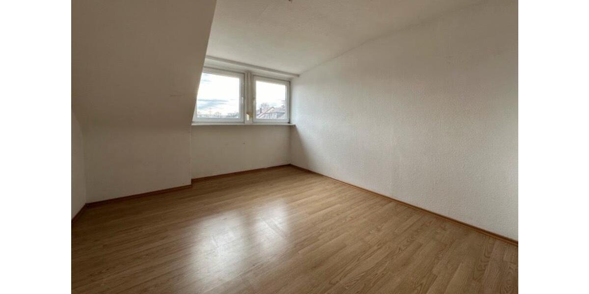 Dachgeschoßwohnung Korb - 3 Zimmer, 49 m&sup2;, 925&euro; | Angebot:25873598