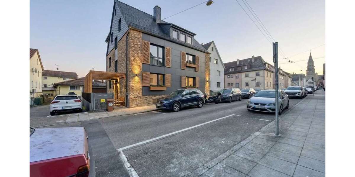 Einfamilienhaus Stuttgart-Zuffenhausen Zuffenhausen - 11 Zimmer, 276 m&sup2;, 850.000&euro; | Angebot:25363005