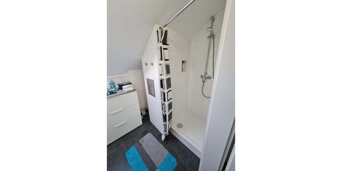 Dachgeschoßwohnung Ditzingen - 3 Zimmer, 87 m&sup2;, 1.150&euro; | Angebot:25312617