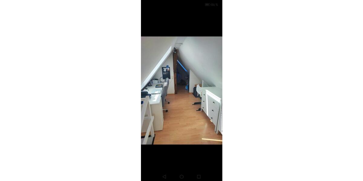 Dachgeschoßwohnung Stuttgart Feuerbach - 2.5 Zimmer, 60 m&sup2;, 840&euro; | Angebot:25120845