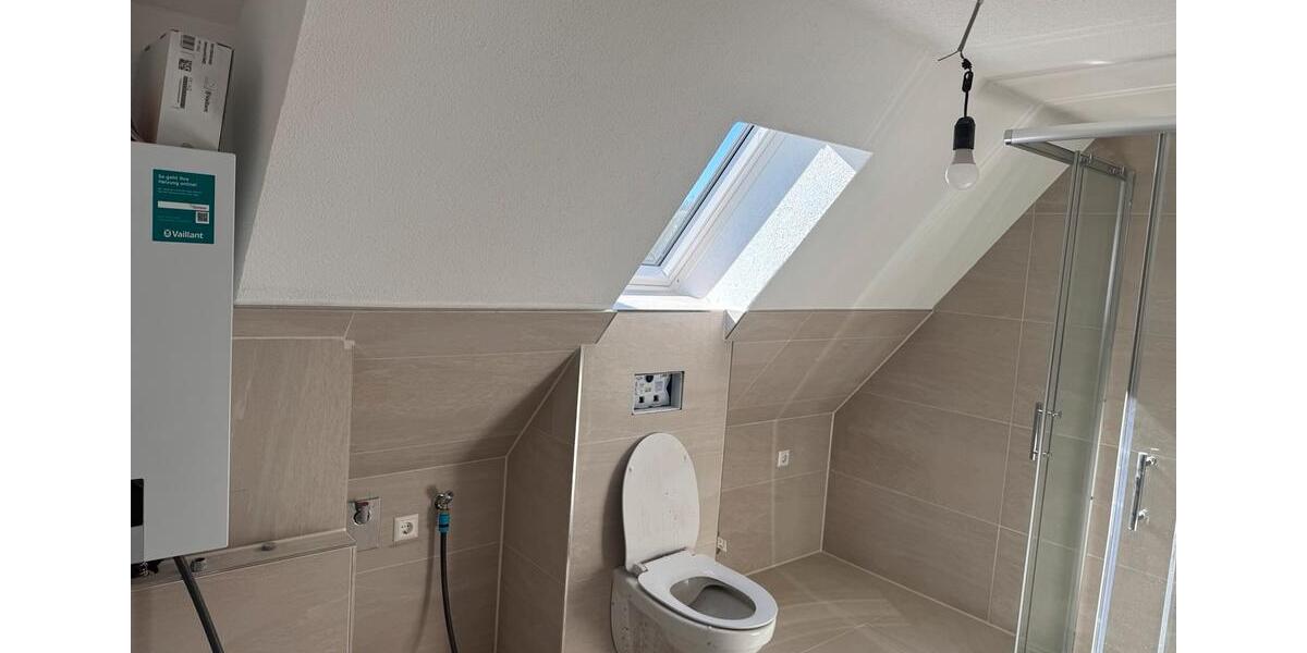 Dachgeschoßwohnung Schorndorf - 4 Zimmer, 100 m&sup2;, 1.350&euro; | Angebot:27569571