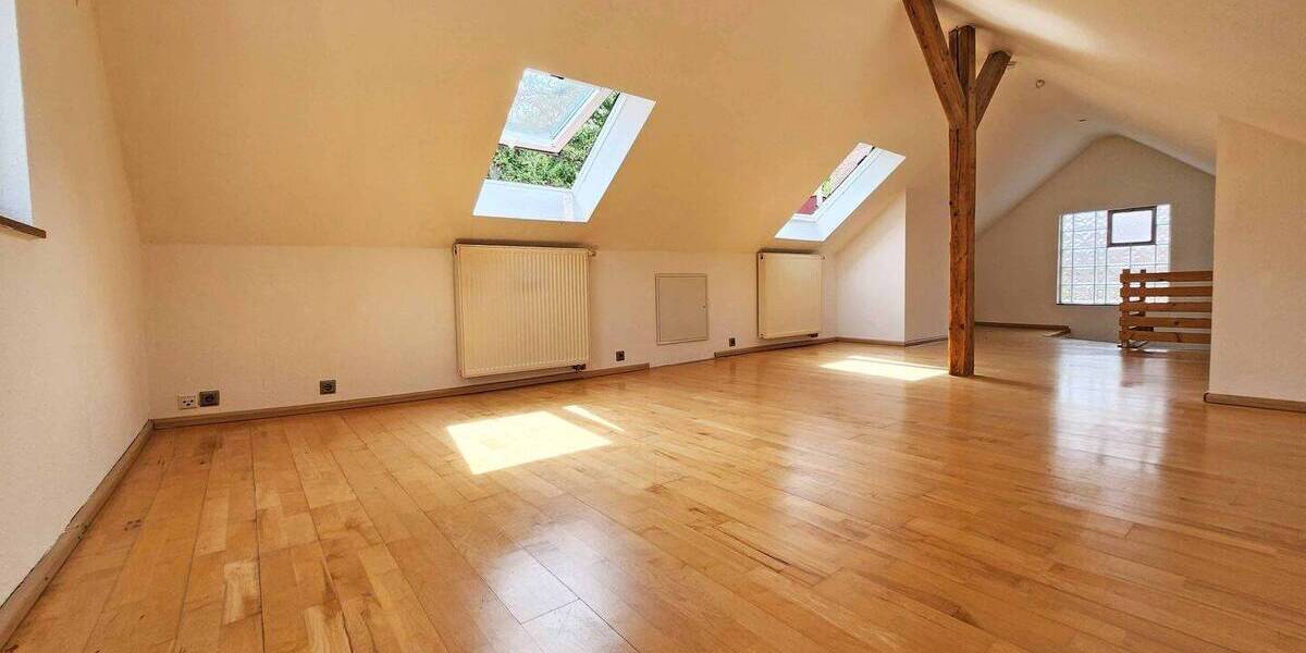 Etagenwohnung Stuttgart Untertürkheim - 3 Zimmer, 74 m&sup2;, 298.000&euro; | Angebot:25704682