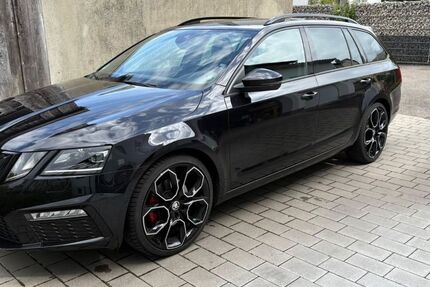 Skoda Octavia 98.000 km 22.999 &euro; Leinfelden-Echterdingen 70771
