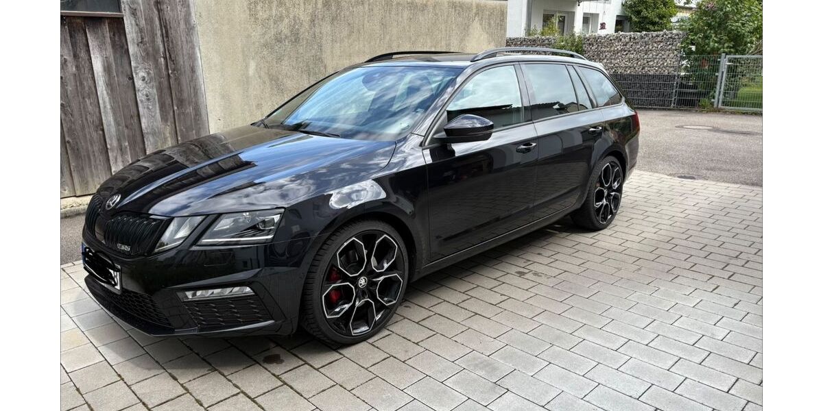 Skoda Octavia 98.000 km 22.999 &euro; Leinfelden-Echterdingen 70771