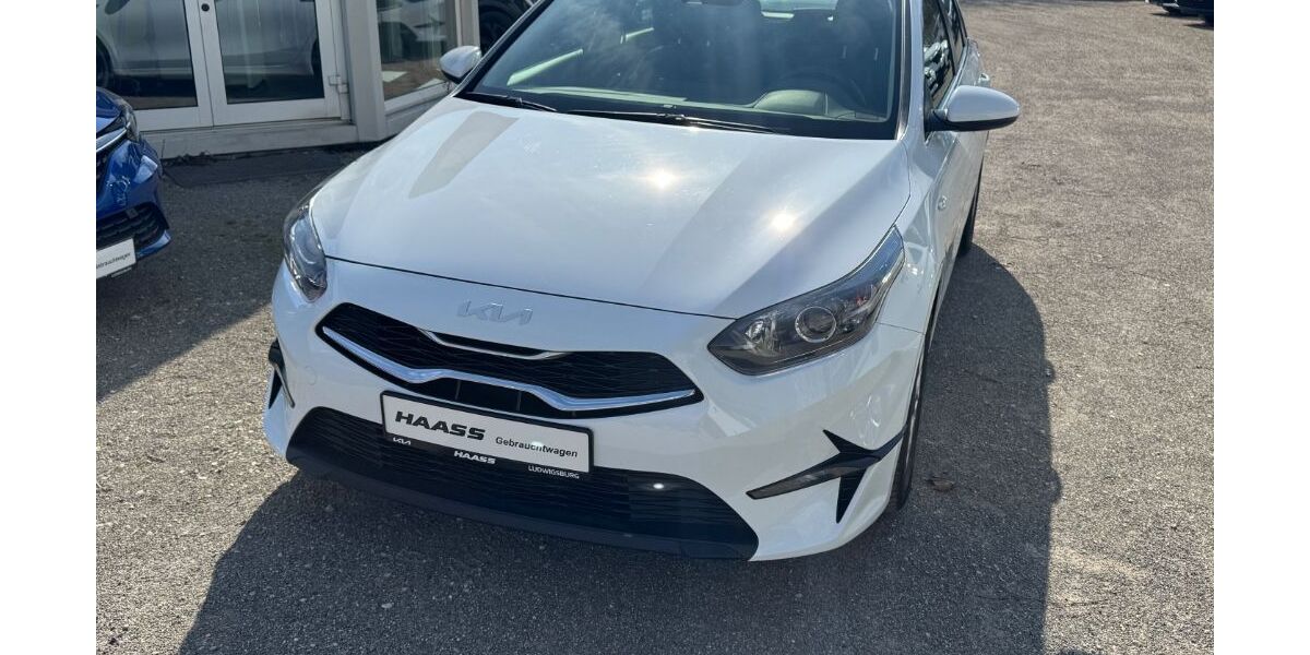 Kia ceed / Ceed 51.900 km 18.900 &euro; Ludwigsburg 71636