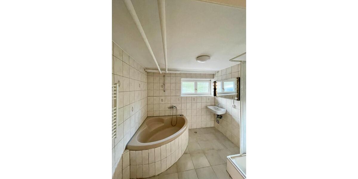 Etagenwohnung Mühlacker - 3 Zimmer, 80 m&sup2;, 790&euro; | Angebot:27541153
