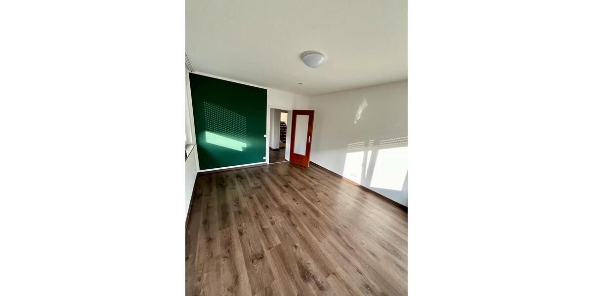 Hochparterre Fellbach - 1.5 Zimmer, 35 m&sup2;, 720&euro; | Angebot:26414153