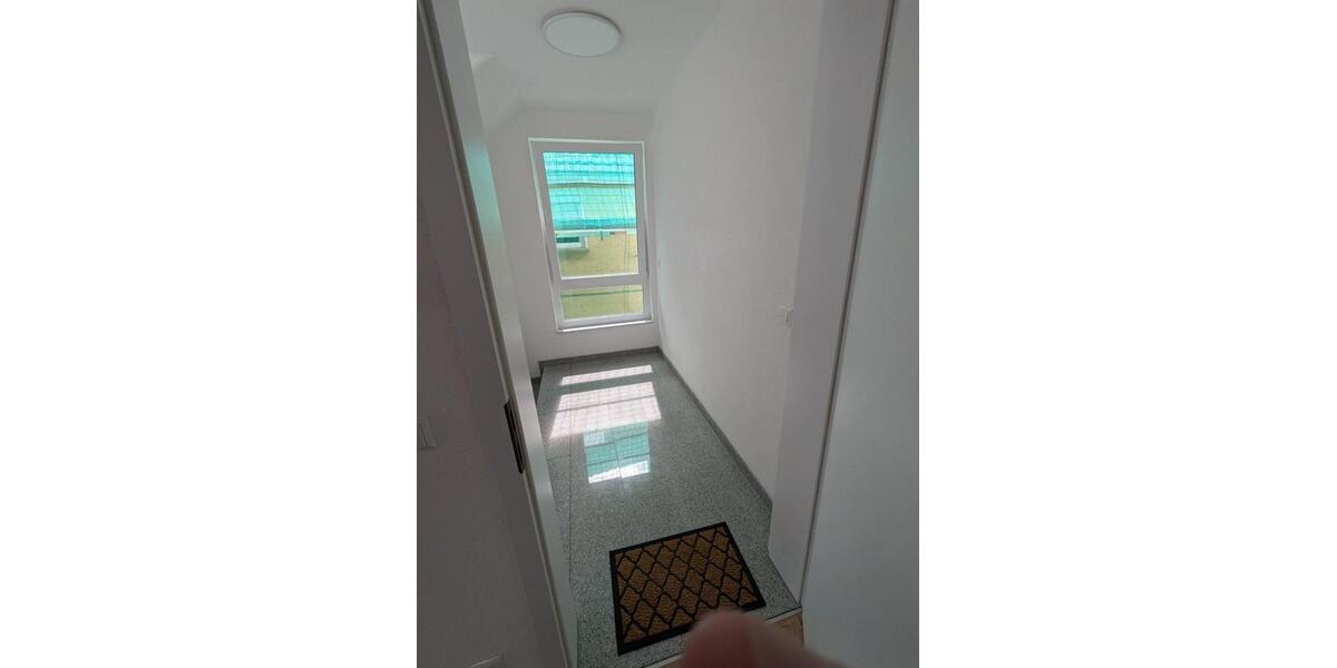 Etagenwohnung Böblingen Dagersheim - 3 Zimmer, 70 m&sup2;, 1.200&euro; | Angebot:27545196