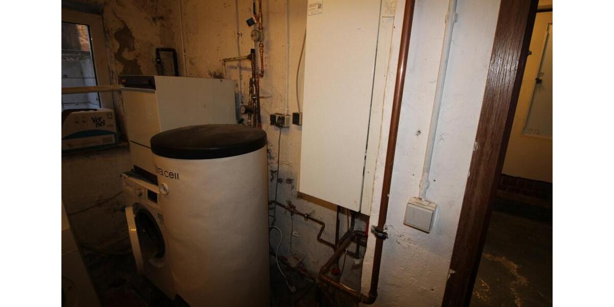 Mehrfamilienhaus, Wohnhaus Stuttgart Stuttgart-Süd - 9 Zimmer, 163 m&sup2;, 575.000&euro; | Angebot:26058984