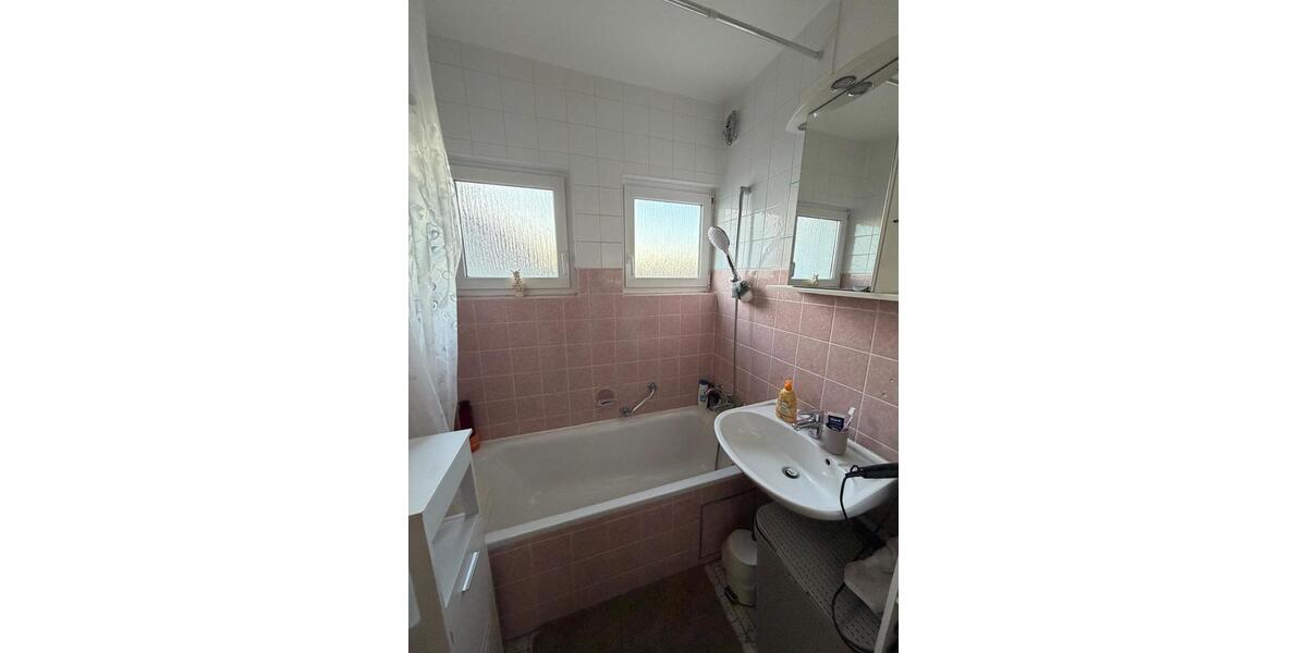 Etagenwohnung Heilbronn Horkheim - 3 Zimmer, 82 m&sup2;, 975&euro; | Angebot:25642642