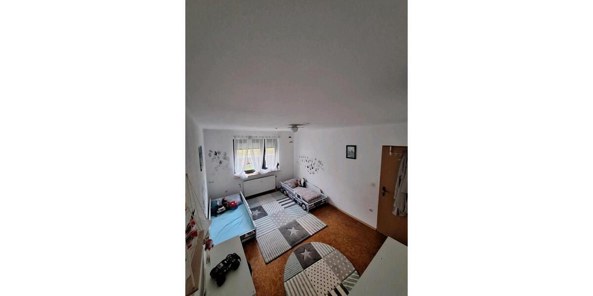 Erdgeschoßwohnung Ditzingen - 3 Zimmer, 79 m&sup2;, 1.200&euro; | Angebot:25760624