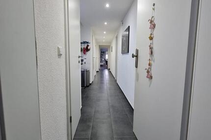 Wohnung Ditzingen - 3 Zimmer, 87 m&sup2;, 1.150&euro; | Angebot:25312617