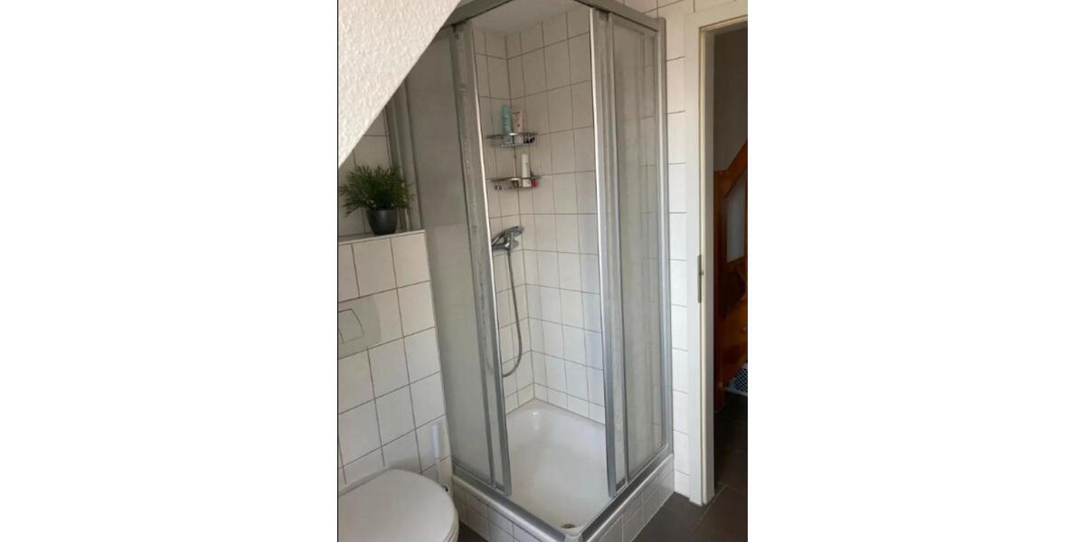 Dachgeschoßwohnung Köngen - 3 Zimmer, 70 m&sup2;, 1.120&euro; | Angebot:26450608