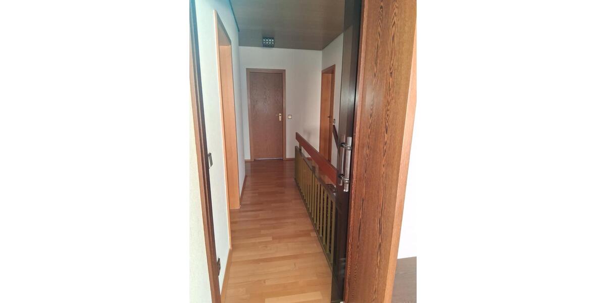 Erdgeschoßwohnung Deizisau - 4 Zimmer, 131 m&sup2;, 445.000&euro; | Angebot:26991344