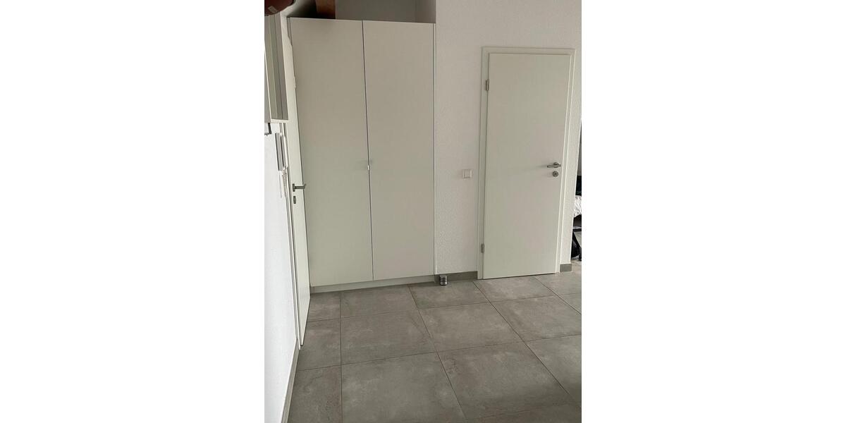 Dachgeschoßwohnung Sindelfingen Sindelfingen (Stadt) - 1 Zimmer, 50 m&sup2;, 750&euro; | Angebot:25995001