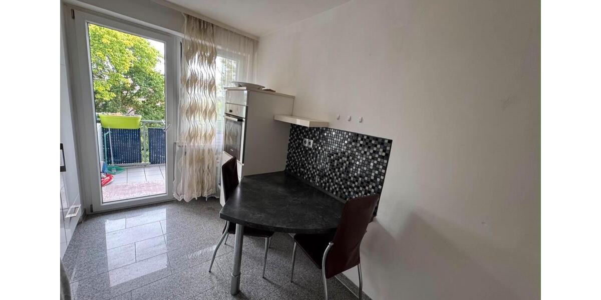 Etagenwohnung Sindelfingen Sindelfingen (Stadt) - 3.5 Zimmer, 78 m&sup2;, 320.000&euro; | Angebot:26889121