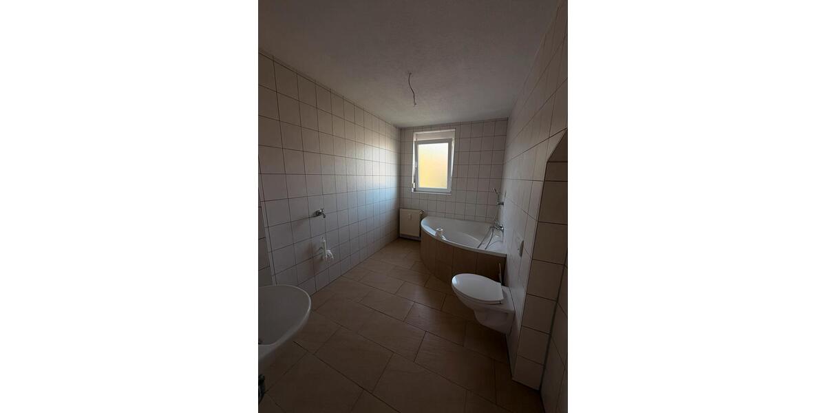 Dachgeschoßwohnung Remshalden - 4 Zimmer, 78 m&sup2;, 1.050&euro; | Angebot:27553315