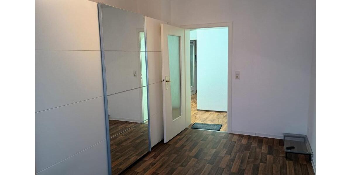 Etagenwohnung Stuttgart Bad Cannstatt - 3 Zimmer, 74 m&sup2;, 1.220&euro; | Angebot:27576589