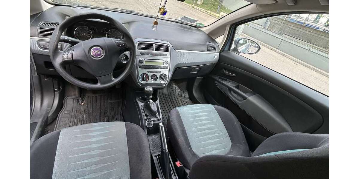 Fiat Grande Punto 155.500 km 1.950 &euro; Esslingen 73728