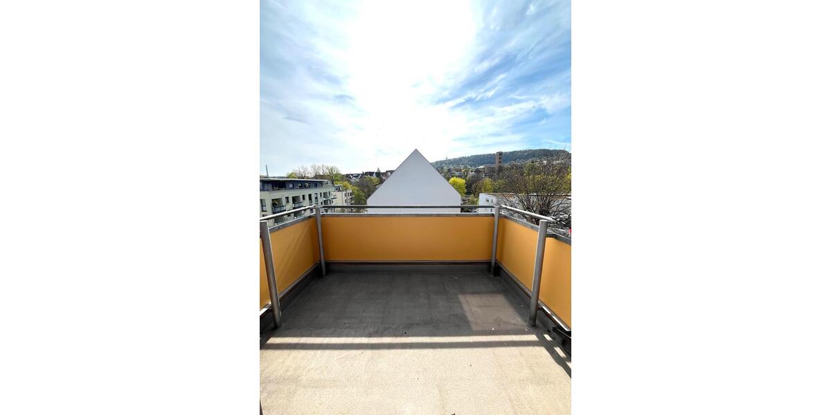 Dachgeschoßwohnung Stuttgart Stuttgart-Süd - 3.5 Zimmer, 64 m&sup2;, 1.060&euro; | Angebot:26331936