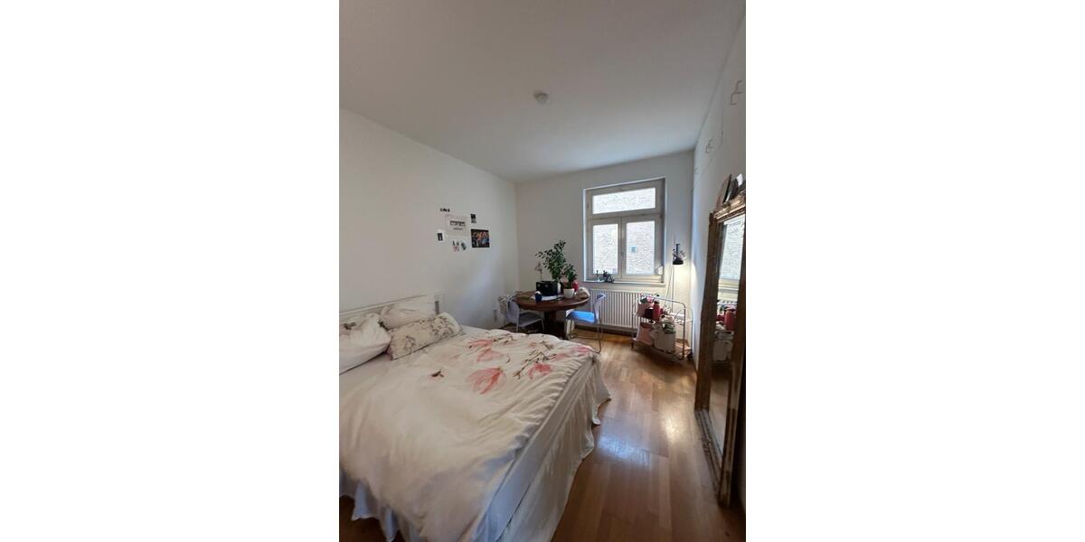 Etagenwohnung Stuttgart Stuttgart-West - 1 Zimmer, 90 m&sup2;, 500&euro; | Angebot:25858007