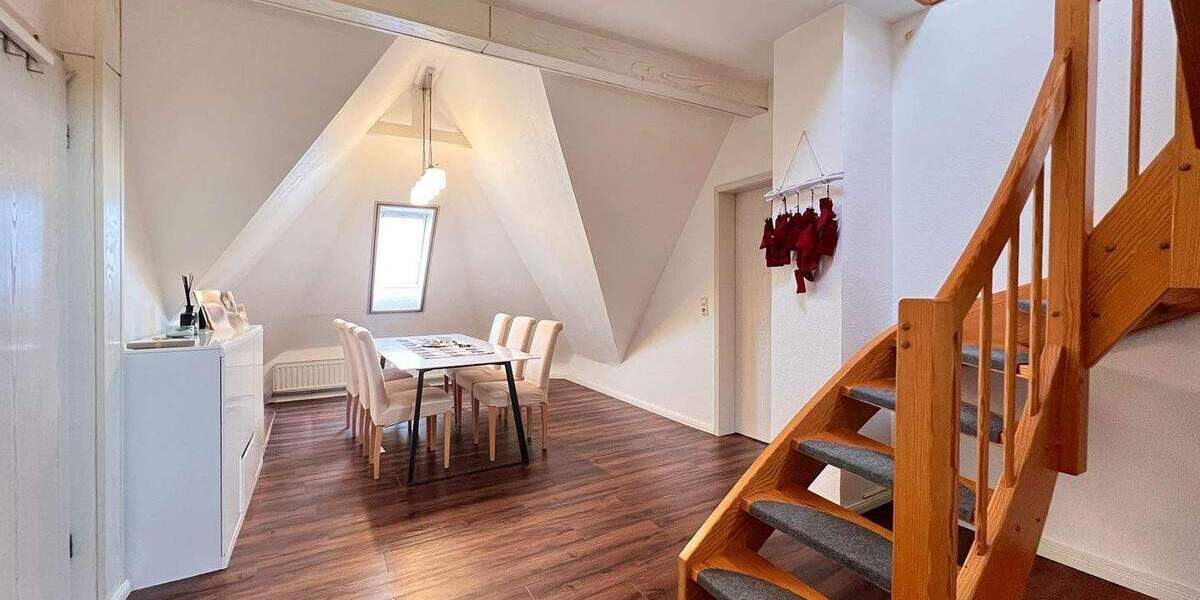 Mehrfamilienhaus, Wohnhaus Ludwigsburg Süd - 9 Zimmer, 283 m&sup2;, 1.175.000&euro; | Angebot:25682135