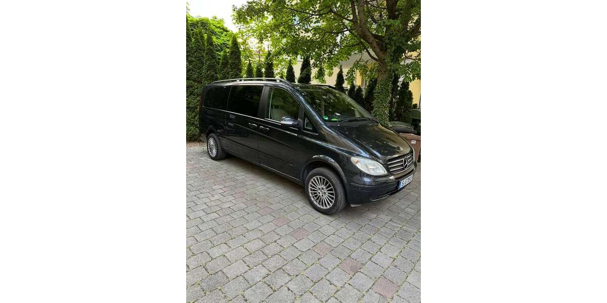 Mercedes-Benz Viano 205.247 km 10.399 &euro; Stuttgart 70186