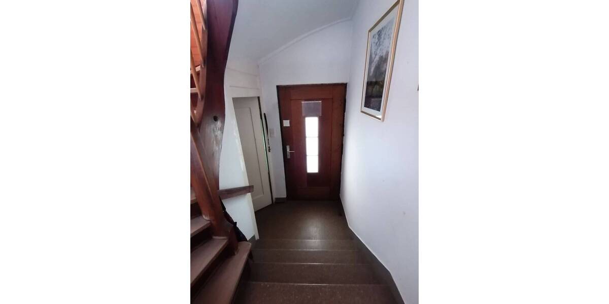 Einfamilienhaus Ludwigsburg Ost - 7 Zimmer, 144 m&sup2;, 890.000&euro; | Angebot:26616836